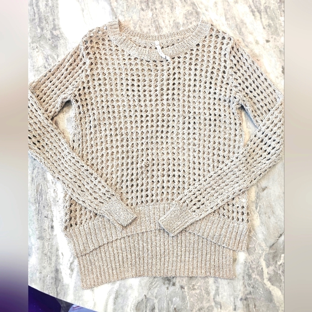 Willow & Clay Metallic Open Knit Sweater Size M Silver Mesh Pullover crochet
